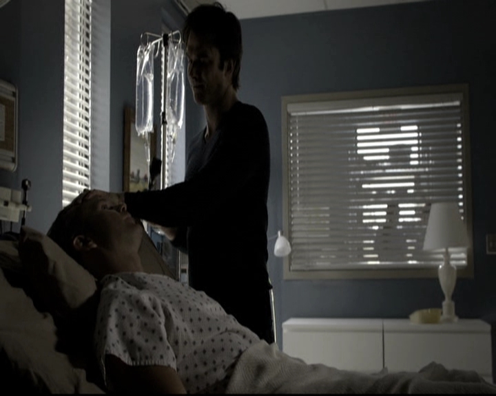 VampireDiariesWorld-dot-nl_6x07DoYouRememberTheFirstTime0123.jpg