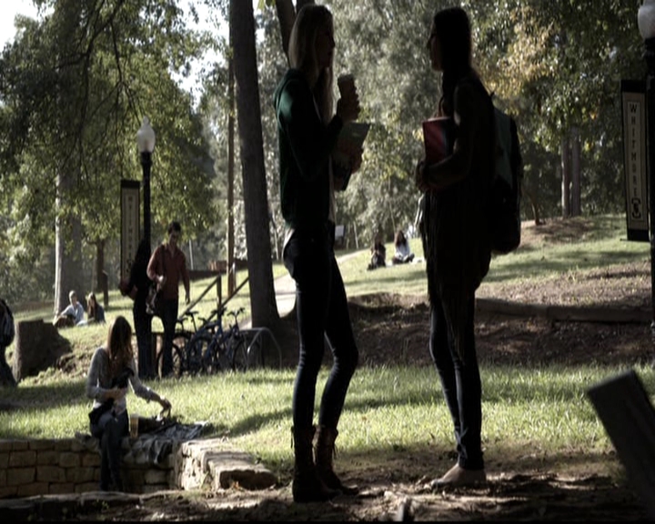 VampireDiariesWorld-dot-nl_6x07DoYouRememberTheFirstTime0326.jpg