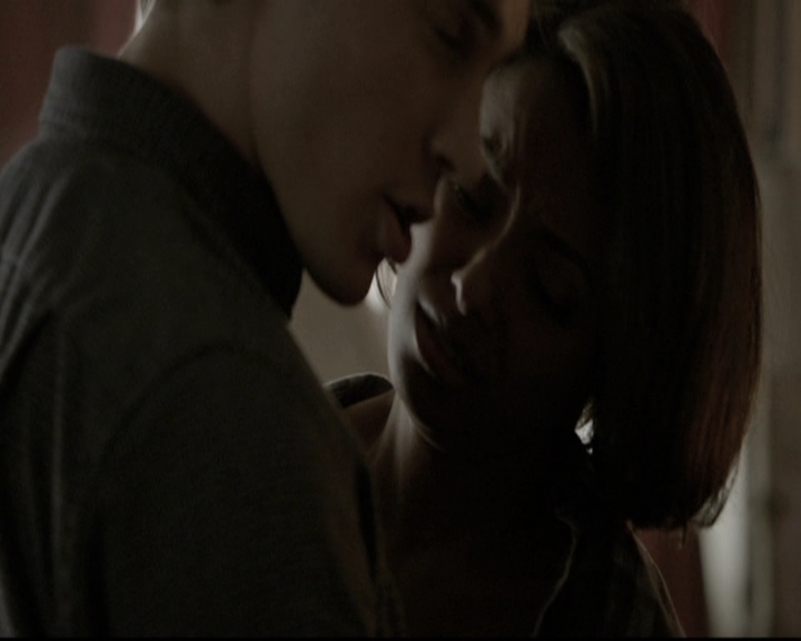 VampireDiariesWorld-dot-nl_6x07DoYouRememberTheFirstTime0430.jpg