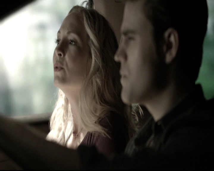 VampireDiariesWorld-dot-nl_6x07DoYouRememberTheFirstTime0516.jpg