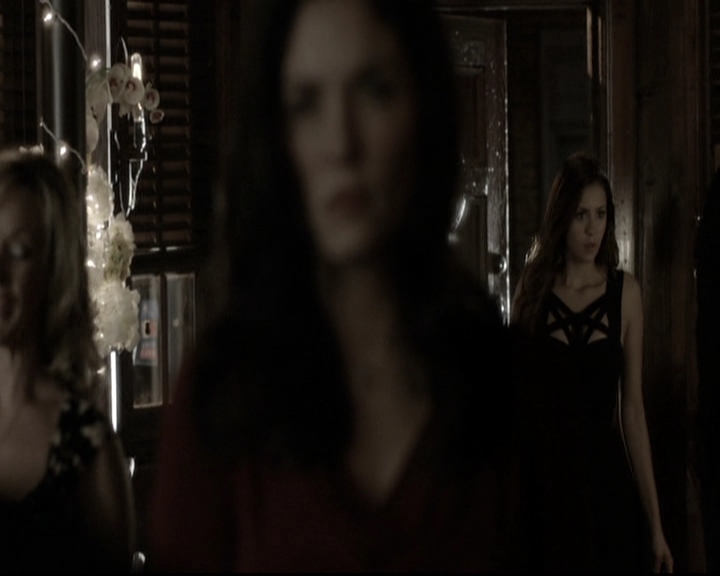 VampireDiariesWorld-dot-nl_6x07DoYouRememberTheFirstTime0729.jpg