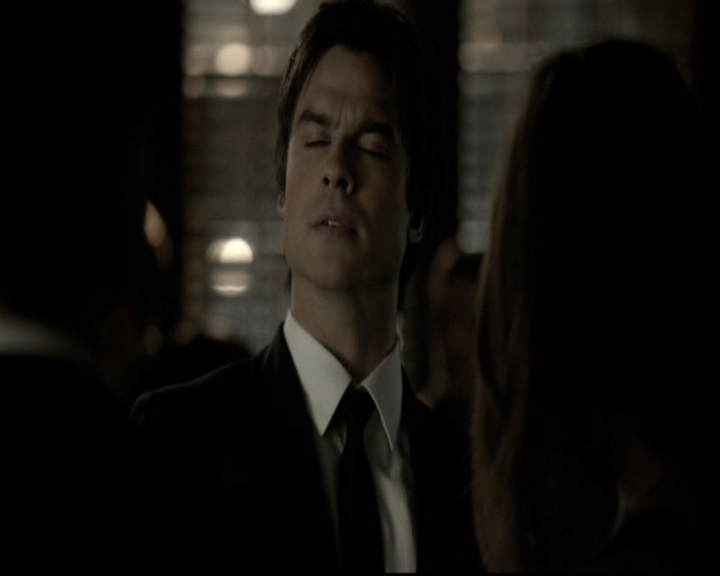 VampireDiariesWorld-dot-nl_6x07DoYouRememberTheFirstTime0817.jpg