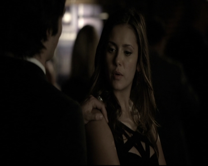 VampireDiariesWorld-dot-nl_6x07DoYouRememberTheFirstTime0821.jpg