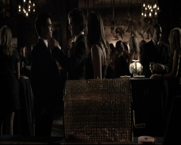 VampireDiariesWorld-dot-nl_6x07DoYouRememberTheFirstTime0827.jpg