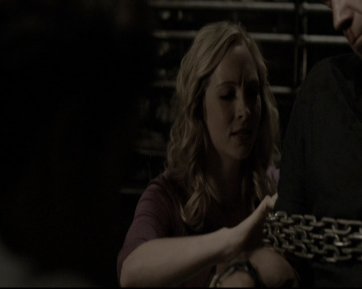 VampireDiariesWorld-dot-nl_6x07DoYouRememberTheFirstTime0881.jpg