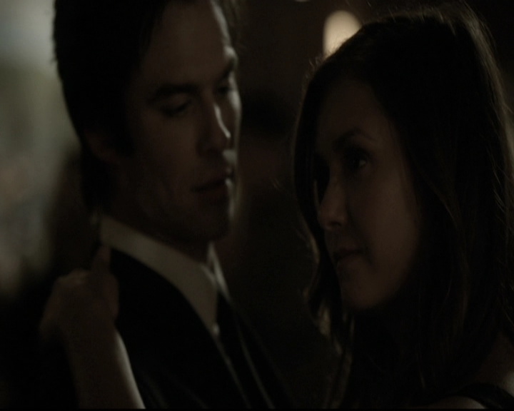 VampireDiariesWorld-dot-nl_6x07DoYouRememberTheFirstTime0945.jpg