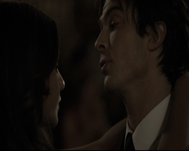 VampireDiariesWorld-dot-nl_6x07DoYouRememberTheFirstTime0960.jpg