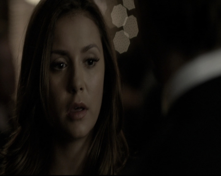 VampireDiariesWorld-dot-nl_6x07DoYouRememberTheFirstTime1258.jpg