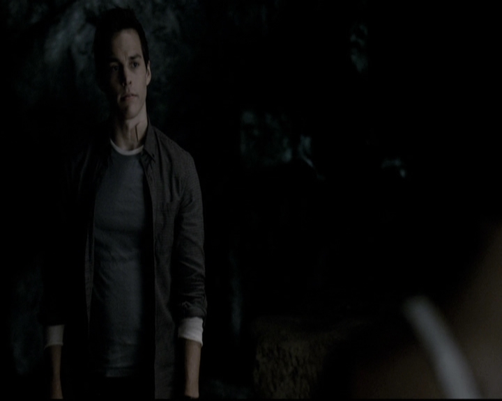 VampireDiariesWorld-dot-nl_6x07DoYouRememberTheFirstTime1293.jpg