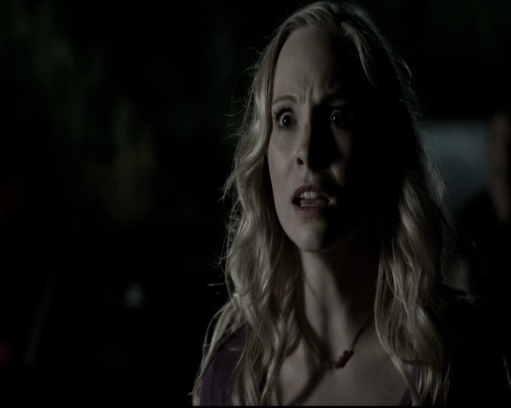 VampireDiariesWorld-dot-nl_6x07DoYouRememberTheFirstTime1375.jpg