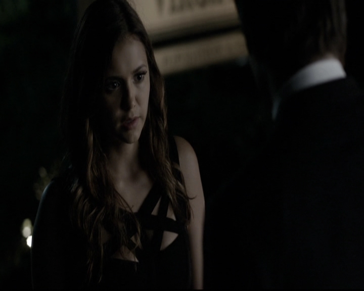 VampireDiariesWorld-dot-nl_6x07DoYouRememberTheFirstTime1568.jpg