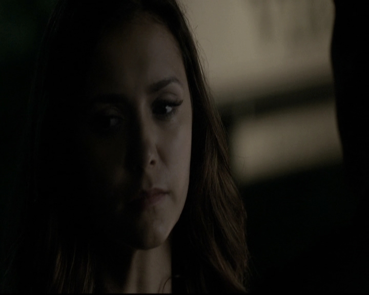 VampireDiariesWorld-dot-nl_6x07DoYouRememberTheFirstTime1708.jpg