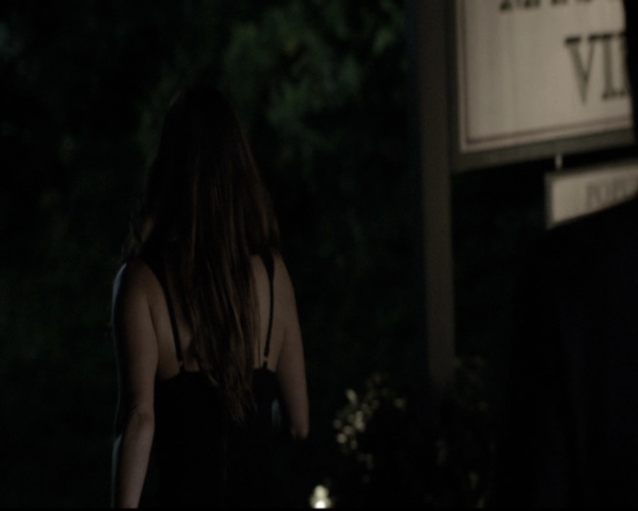 VampireDiariesWorld-dot-nl_6x07DoYouRememberTheFirstTime1714.jpg