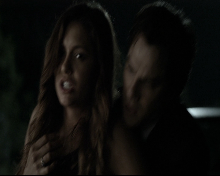 VampireDiariesWorld-dot-nl_6x07DoYouRememberTheFirstTime1736.jpg