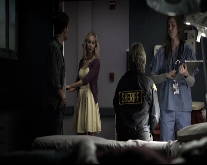 VampireDiariesWorld-dot-nl_6x07DoYouRememberTheFirstTime1788.jpg