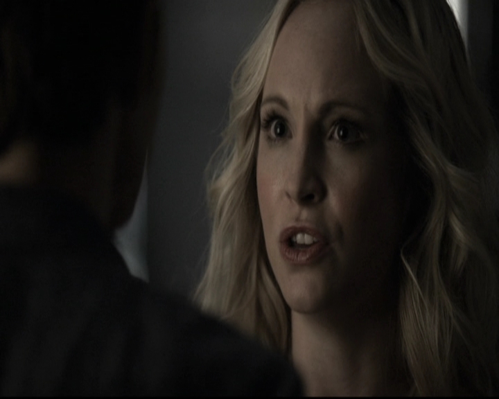 VampireDiariesWorld-dot-nl_6x07DoYouRememberTheFirstTime1916.jpg