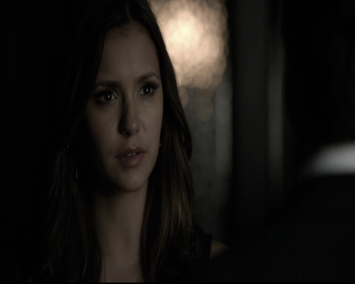 VampireDiariesWorld-dot-nl_6x07DoYouRememberTheFirstTime1942.jpg