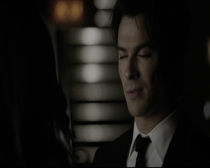 VampireDiariesWorld-dot-nl_6x07DoYouRememberTheFirstTime1945.jpg