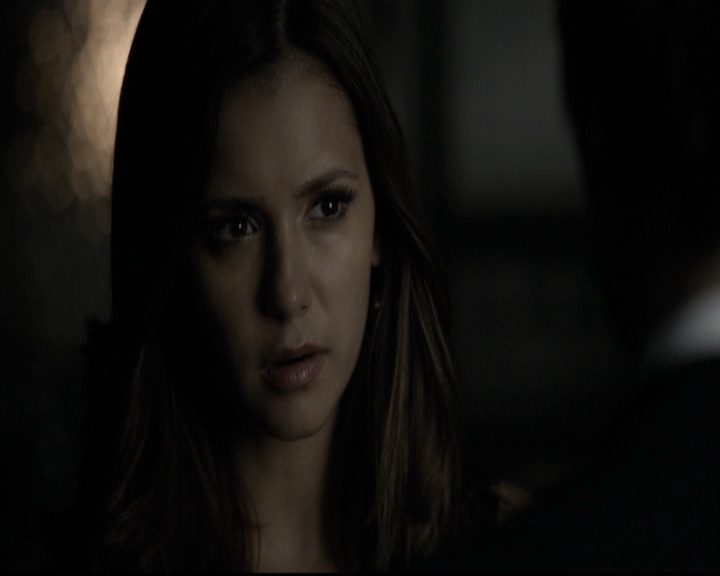 VampireDiariesWorld-dot-nl_6x07DoYouRememberTheFirstTime1983.jpg