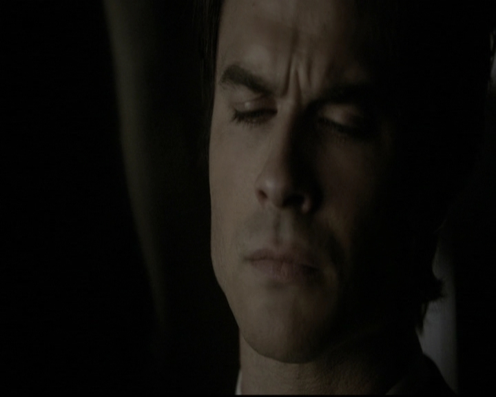 VampireDiariesWorld-dot-nl_6x07DoYouRememberTheFirstTime2004.jpg