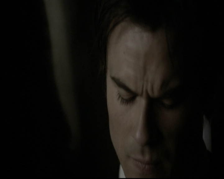 VampireDiariesWorld-dot-nl_6x07DoYouRememberTheFirstTime2006.jpg