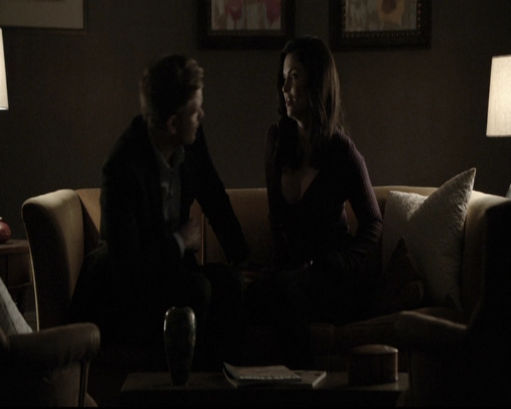 VampireDiariesWorld-dot-nl_6x07DoYouRememberTheFirstTime2080.jpg