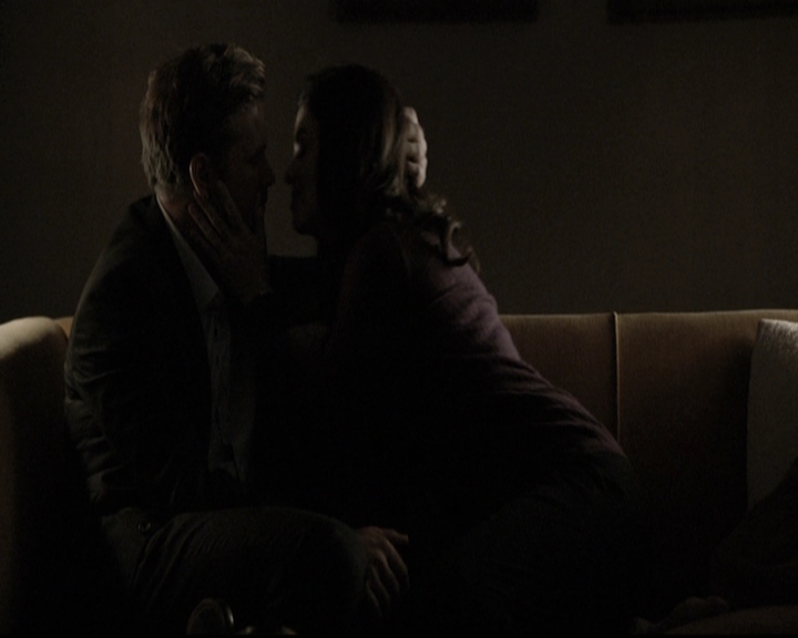 VampireDiariesWorld-dot-nl_6x07DoYouRememberTheFirstTime2105.jpg