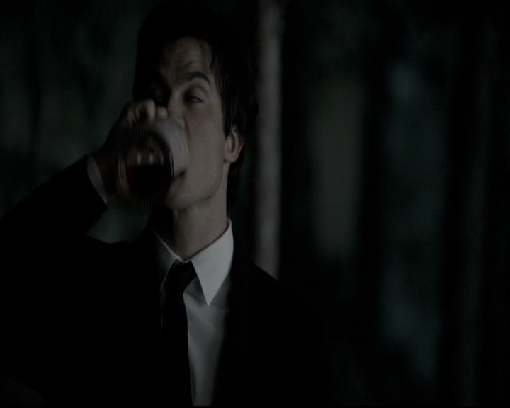 VampireDiariesWorld-dot-nl_6x07DoYouRememberTheFirstTime2165.jpg