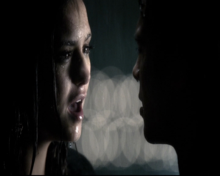 VampireDiariesWorld-dot-nl_6x07DoYouRememberTheFirstTime2208.jpg