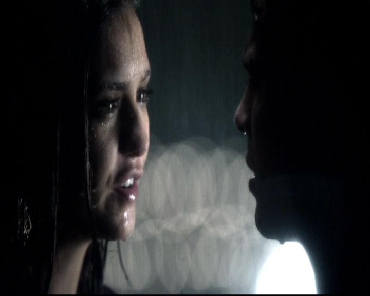 VampireDiariesWorld-dot-nl_6x07DoYouRememberTheFirstTime2212.jpg