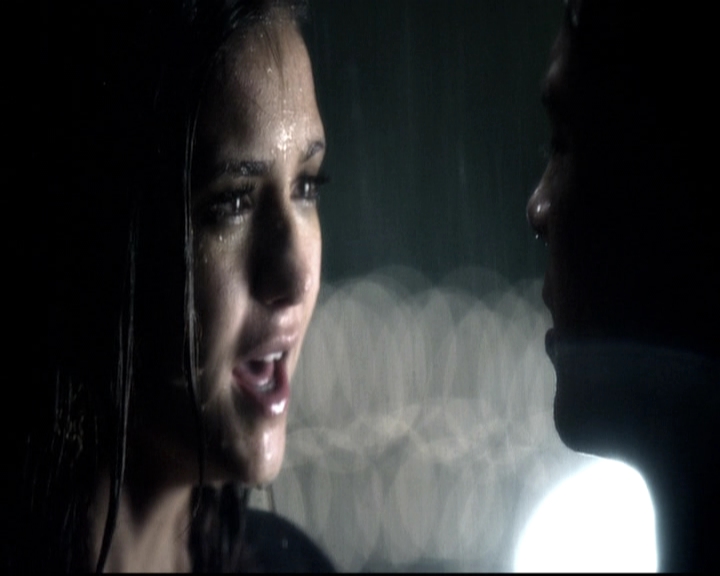 VampireDiariesWorld-dot-nl_6x07DoYouRememberTheFirstTime2213.jpg