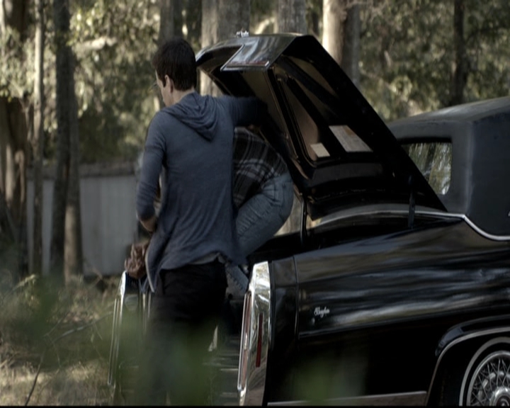 VampireDiariesWorld-dot-nl_6x08FadeIntoYou0134.jpg