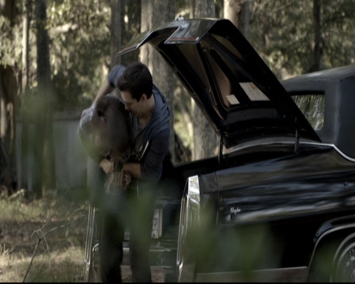 VampireDiariesWorld-dot-nl_6x08FadeIntoYou0135.jpg