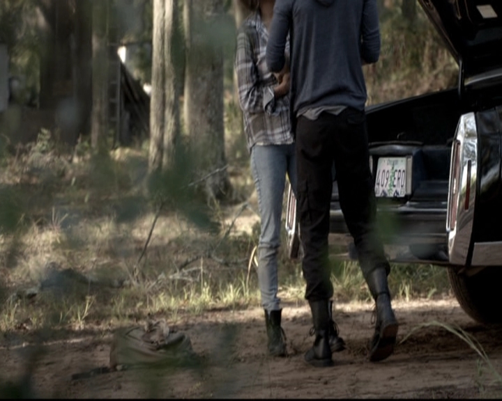 VampireDiariesWorld-dot-nl_6x08FadeIntoYou0163.jpg