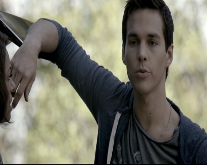 VampireDiariesWorld-dot-nl_6x08FadeIntoYou0171.jpg