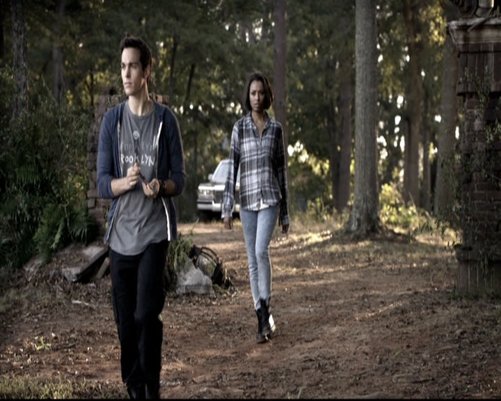 VampireDiariesWorld-dot-nl_6x08FadeIntoYou0360.jpg