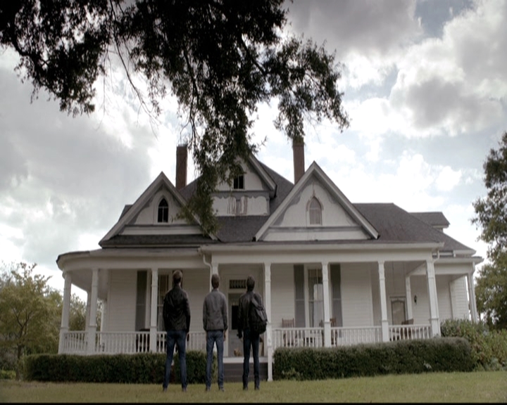 VampireDiariesWorld-dot-nl_6x08FadeIntoYou0428.jpg