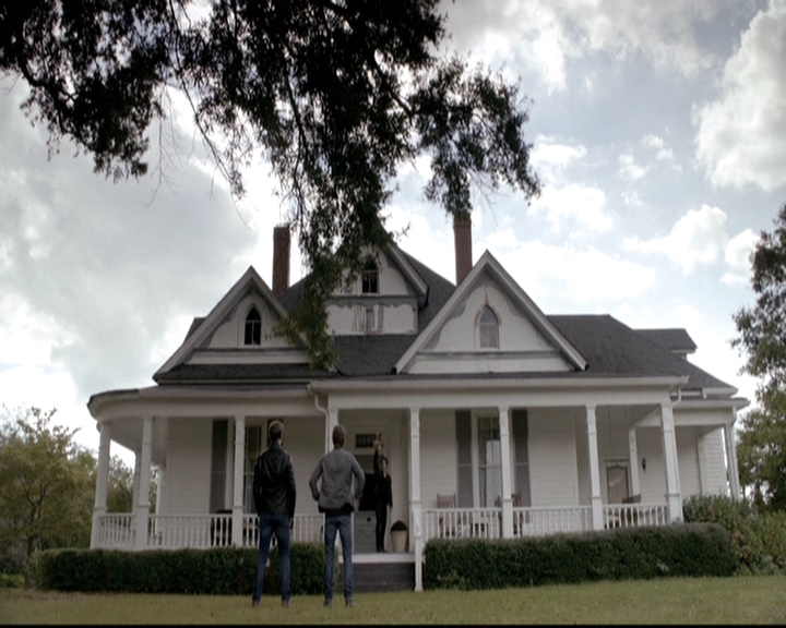 VampireDiariesWorld-dot-nl_6x08FadeIntoYou0439.jpg