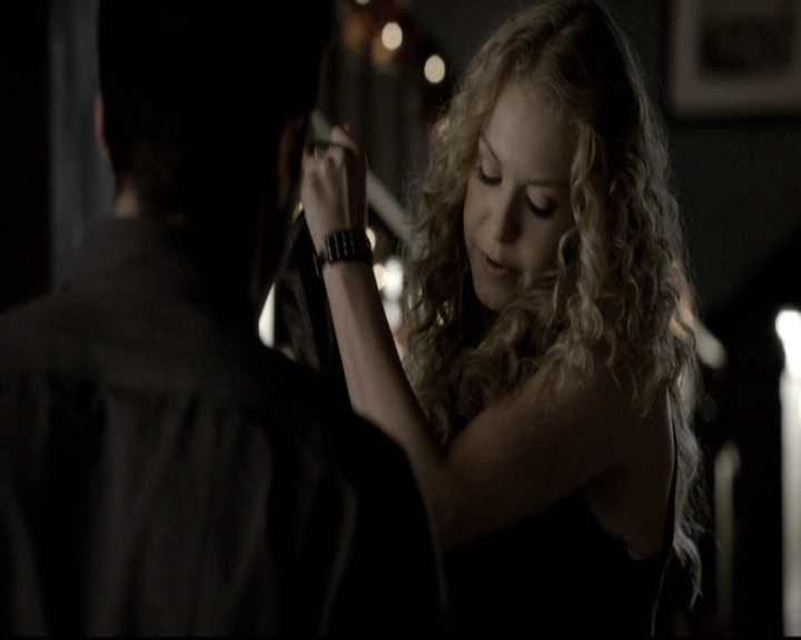 VampireDiariesWorld-dot-nl_6x08FadeIntoYou0482.jpg