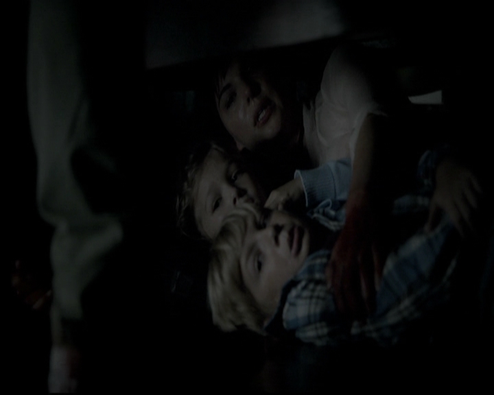 VampireDiariesWorld-dot-nl_6x08FadeIntoYou0883.jpg