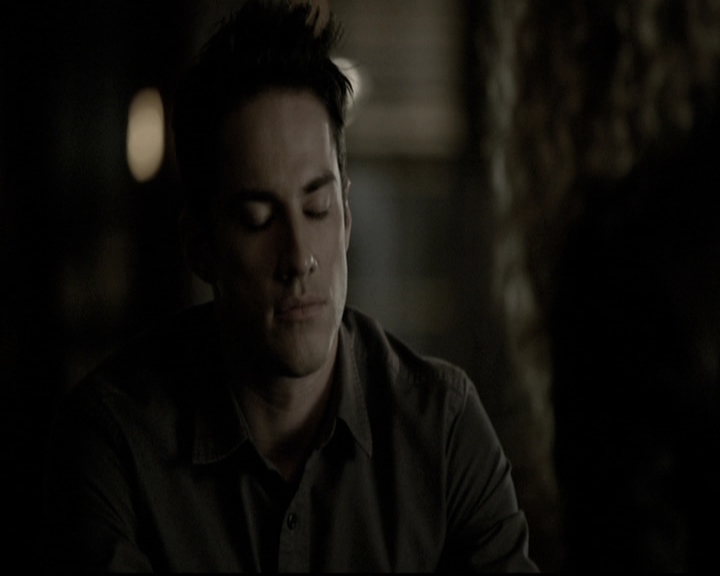 VampireDiariesWorld-dot-nl_6x08FadeIntoYou1123.jpg