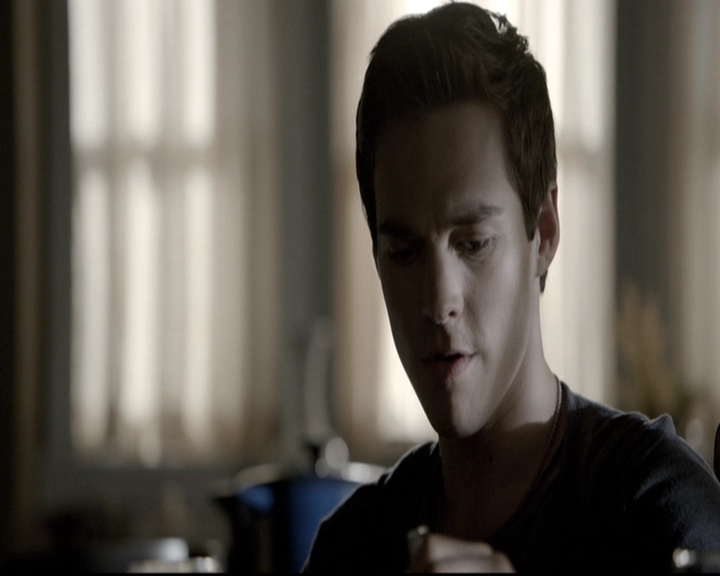 VampireDiariesWorld-dot-nl_6x08FadeIntoYou1374.jpg