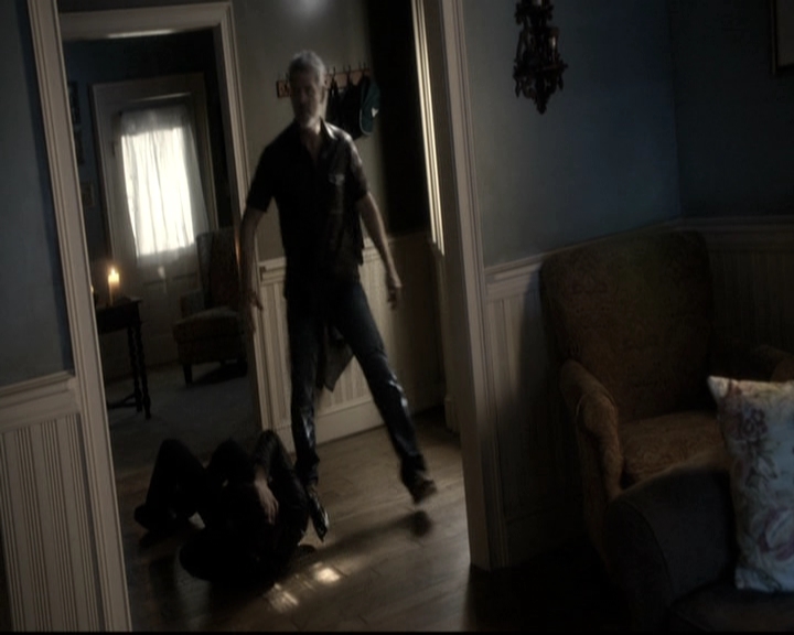 VampireDiariesWorld-dot-nl_6x08FadeIntoYou1466.jpg