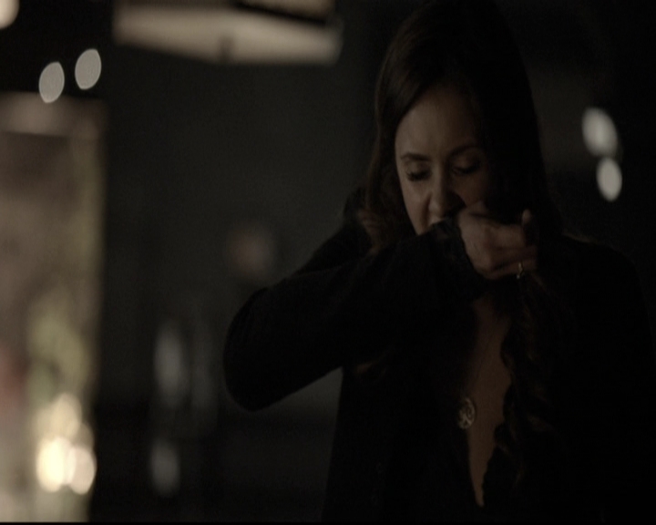 VampireDiariesWorld-dot-nl_6x08FadeIntoYou1530.jpg