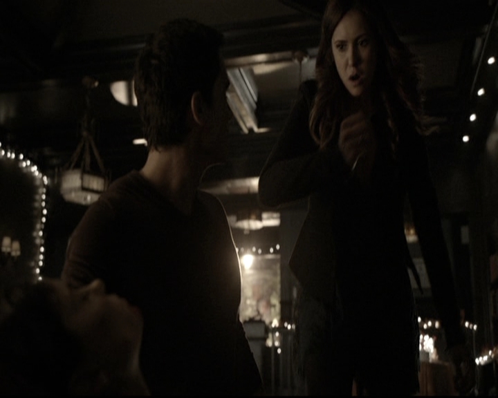 VampireDiariesWorld-dot-nl_6x08FadeIntoYou1533.jpg