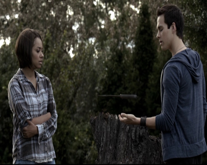 VampireDiariesWorld-dot-nl_6x08FadeIntoYou1791.jpg