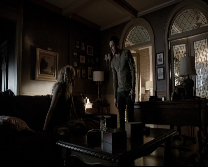 VampireDiariesWorld-dot-nl_6x08FadeIntoYou1928.jpg