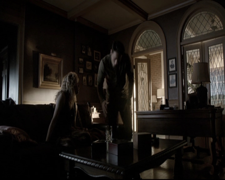 VampireDiariesWorld-dot-nl_6x08FadeIntoYou1929.jpg