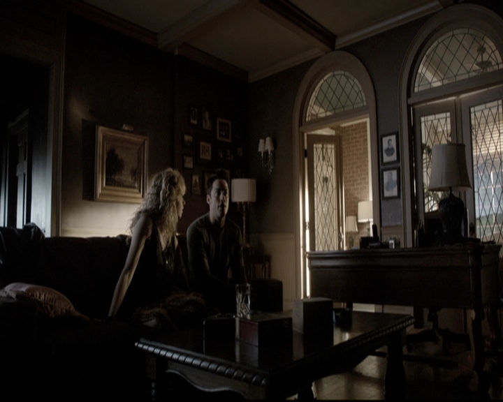 VampireDiariesWorld-dot-nl_6x08FadeIntoYou1932.jpg