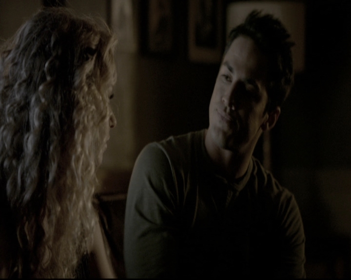 VampireDiariesWorld-dot-nl_6x08FadeIntoYou1963.jpg